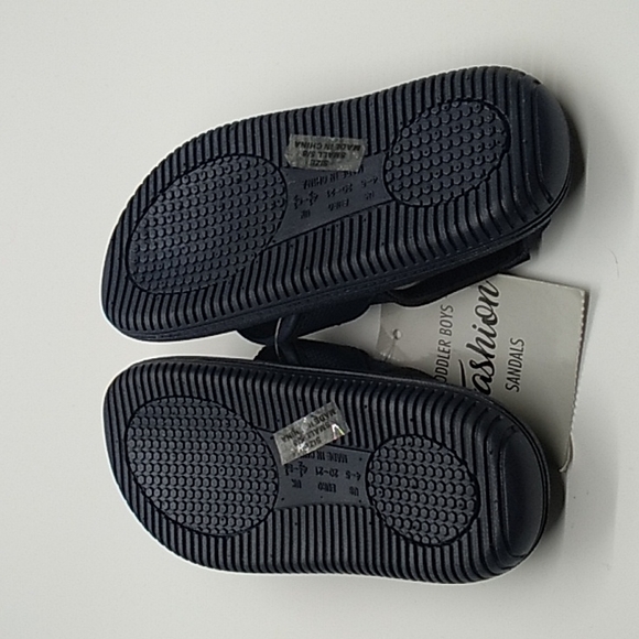 Toddler sandals with dinosaurs size toddler small 5/6 - Picture 3 of 3